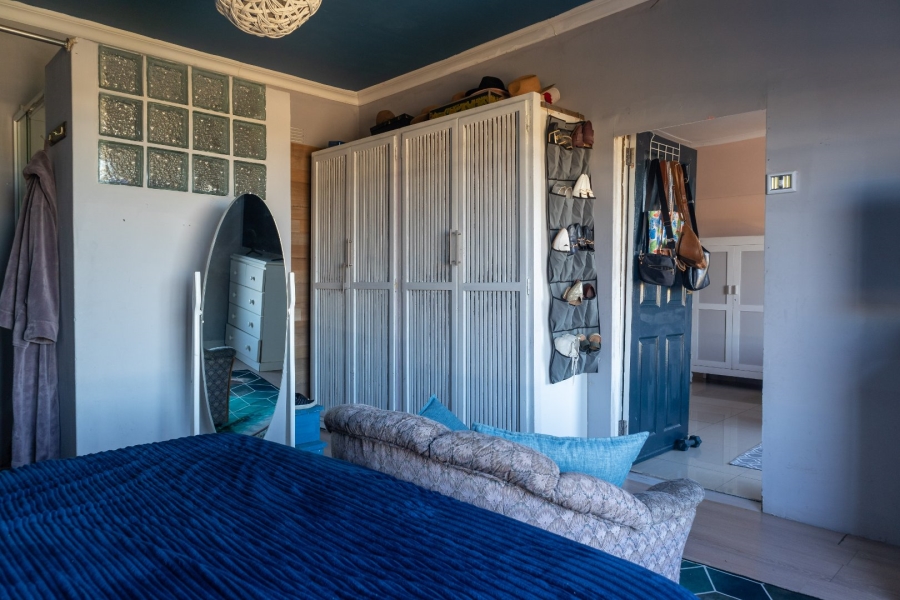 9 Bedroom Property for Sale in New Horizons Western Cape